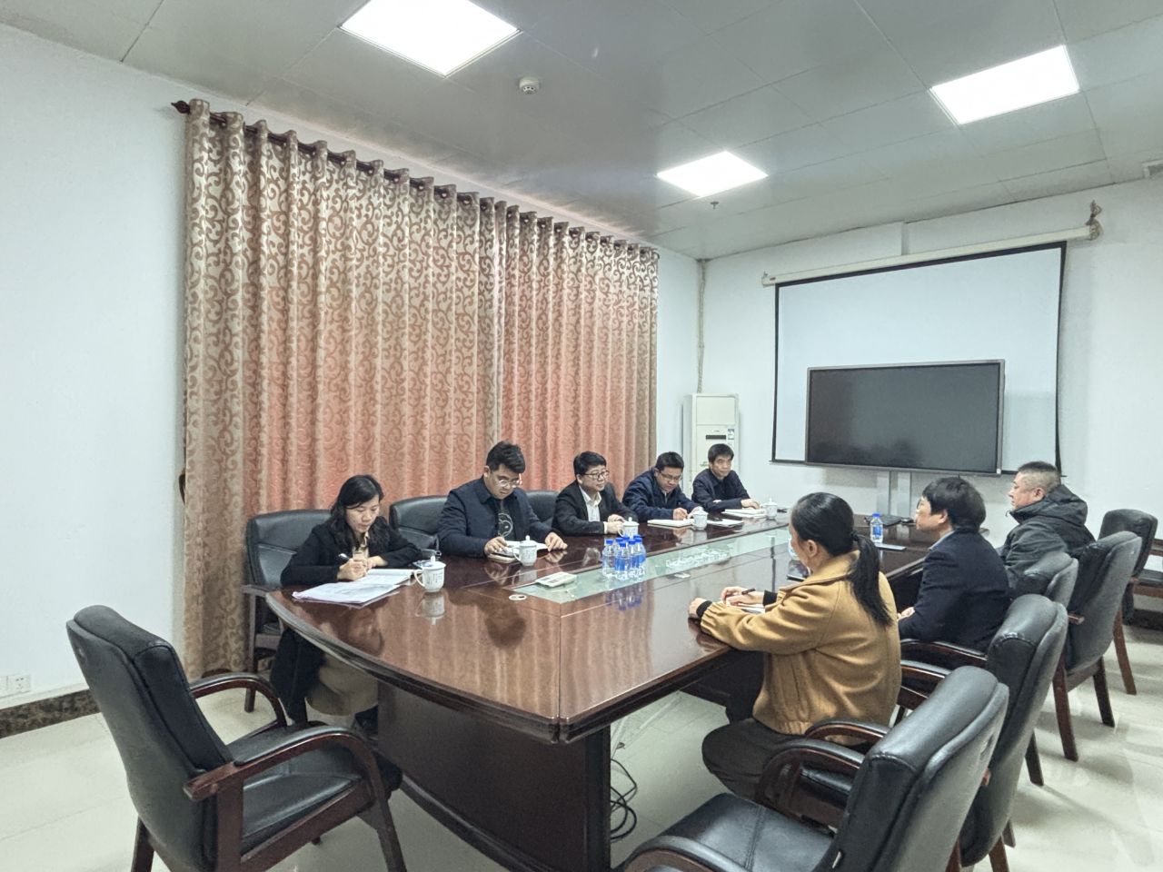 奮戰(zhàn)“開門紅”|董海波赴玉林分公司調研督導